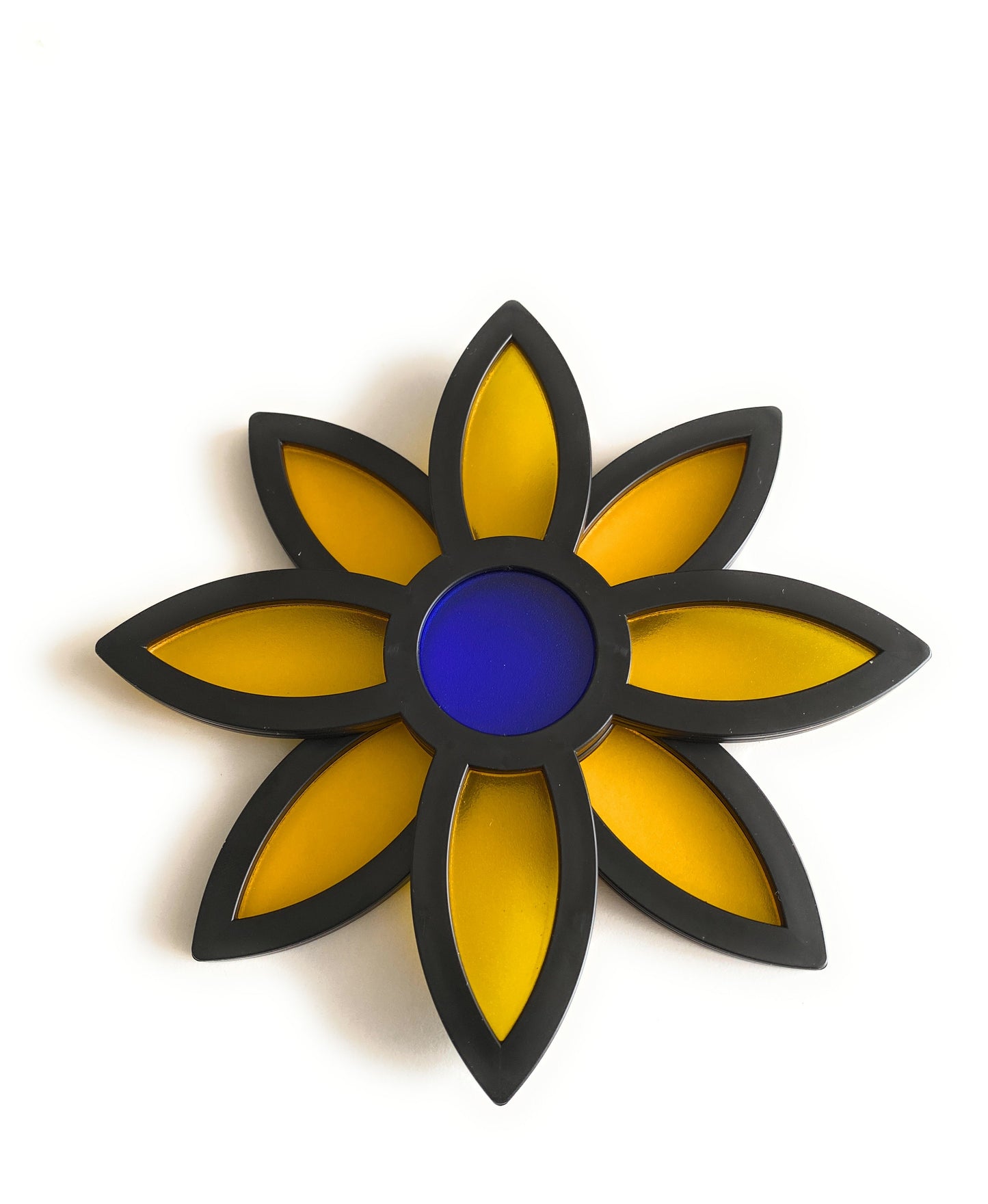 Pretty Panels - 8 Leaf Rotatable Design - No. 750