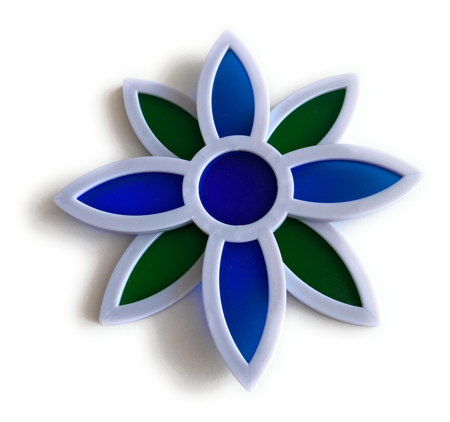Pretty Panels - 8 Leaf Rotatable Design - No. 751