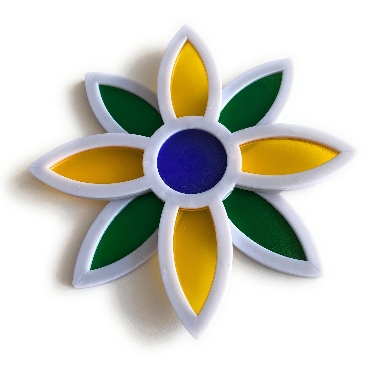Pretty Panels - 8 Leaf Rotatable Design - No. 751
