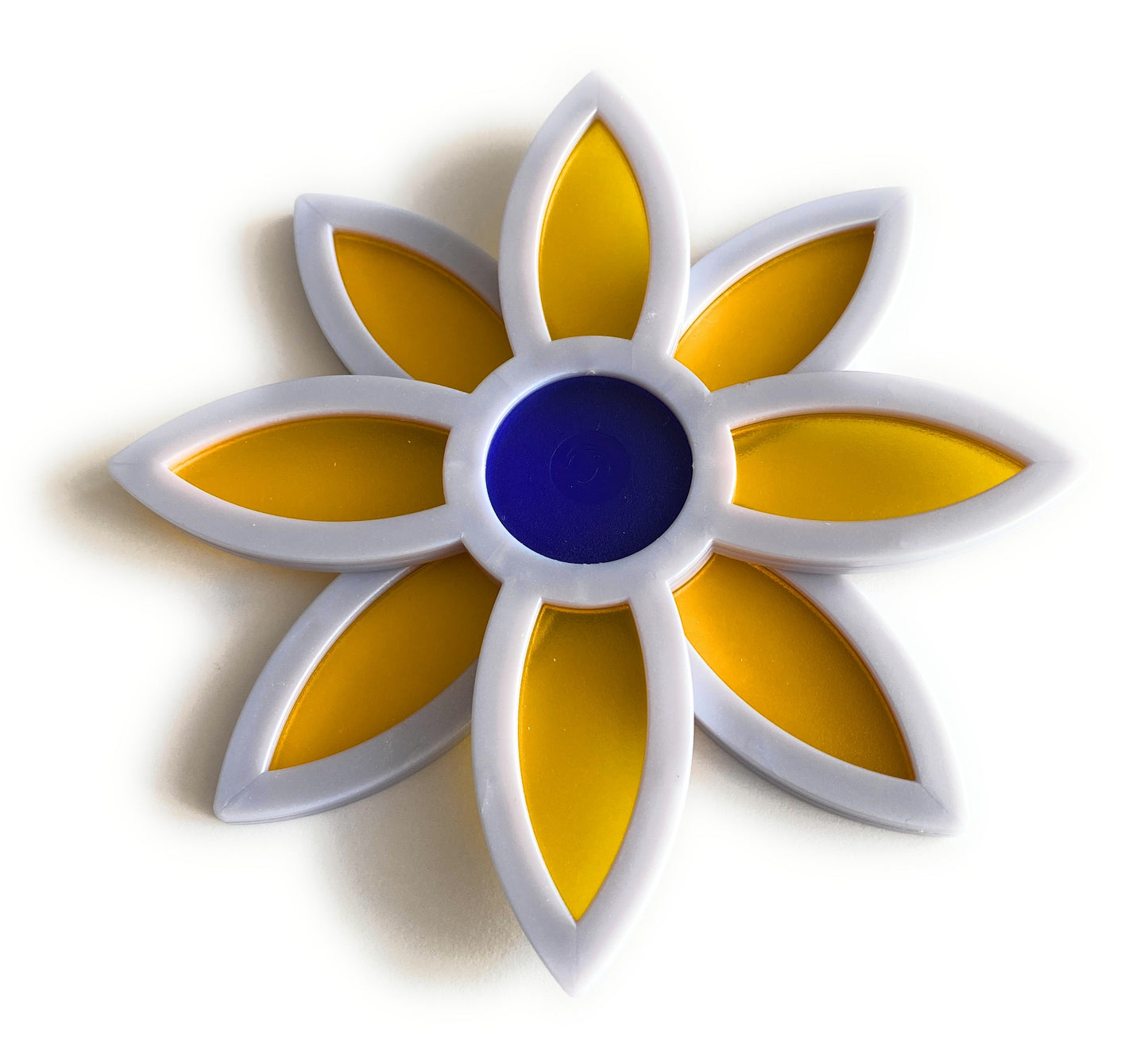 Pretty Panels - 8 Leaf Rotatable Design - No. 751