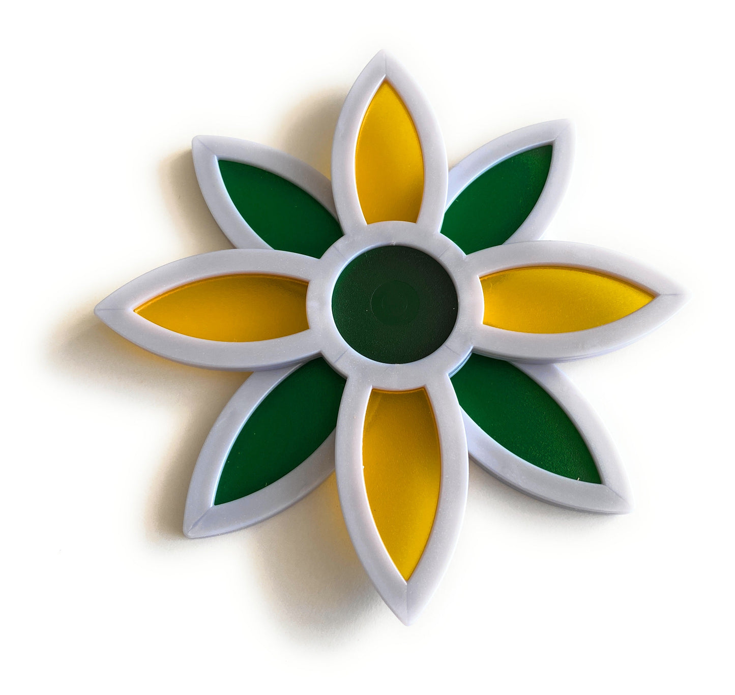 Pretty Panels - 8 Leaf Rotatable Design - No. 751