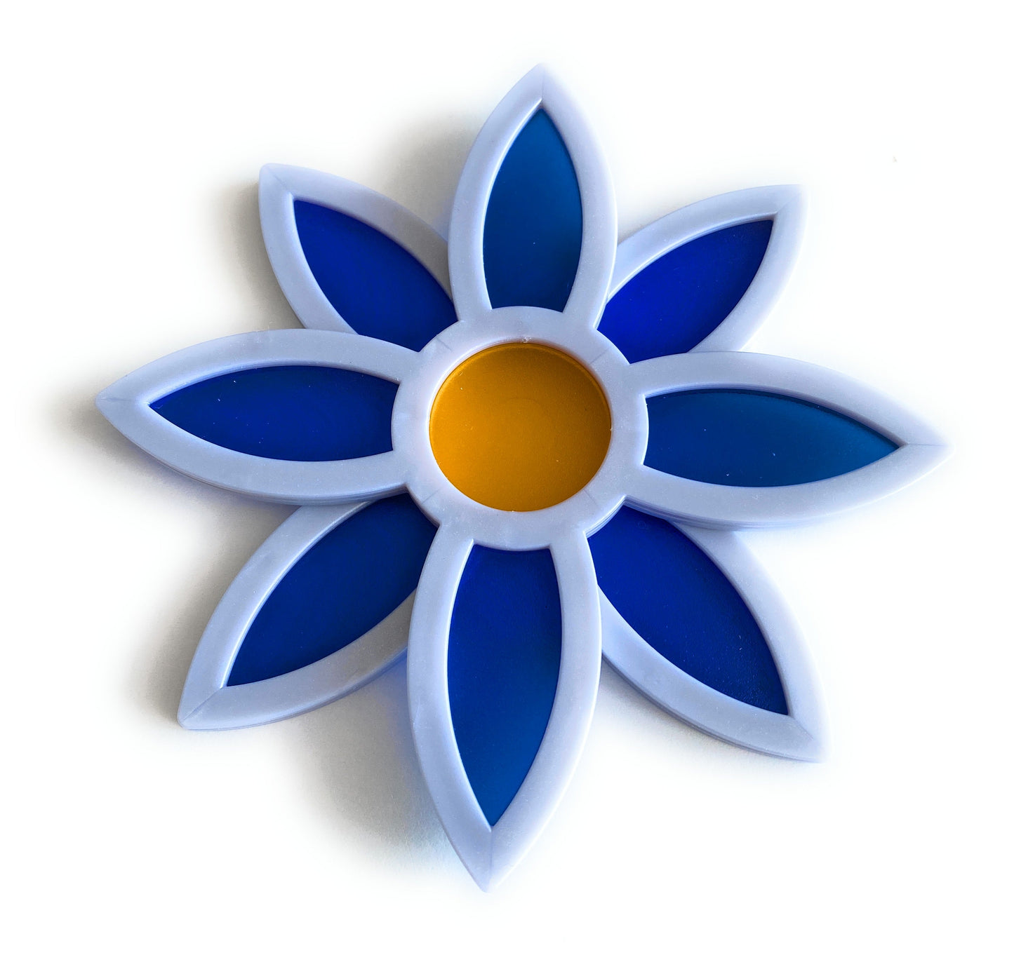 Pretty Panels - 8 Leaf Rotatable Design - No. 751