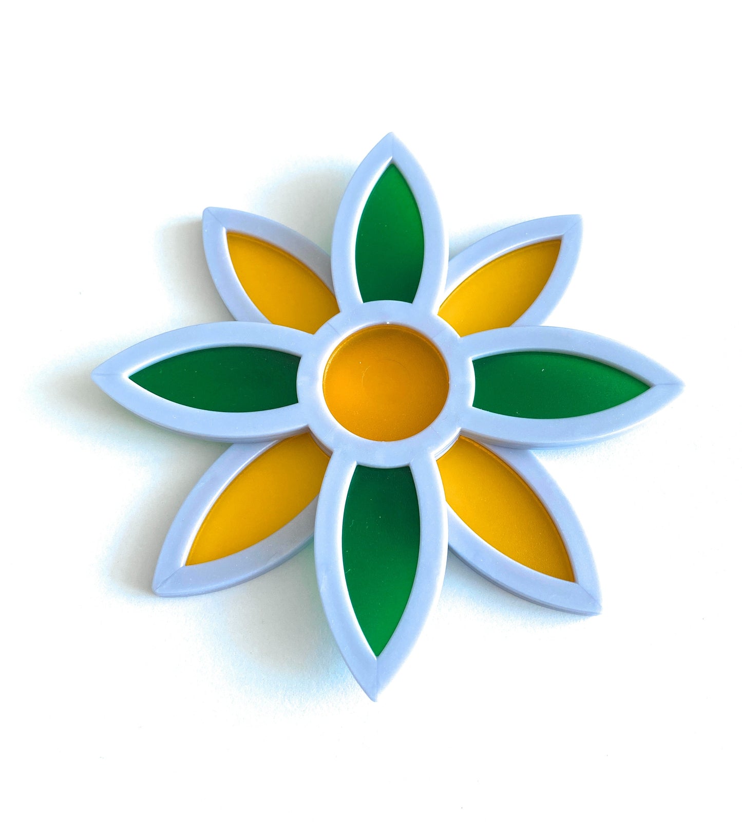 Pretty Panels - 8 Leaf Rotatable Design - No. 751