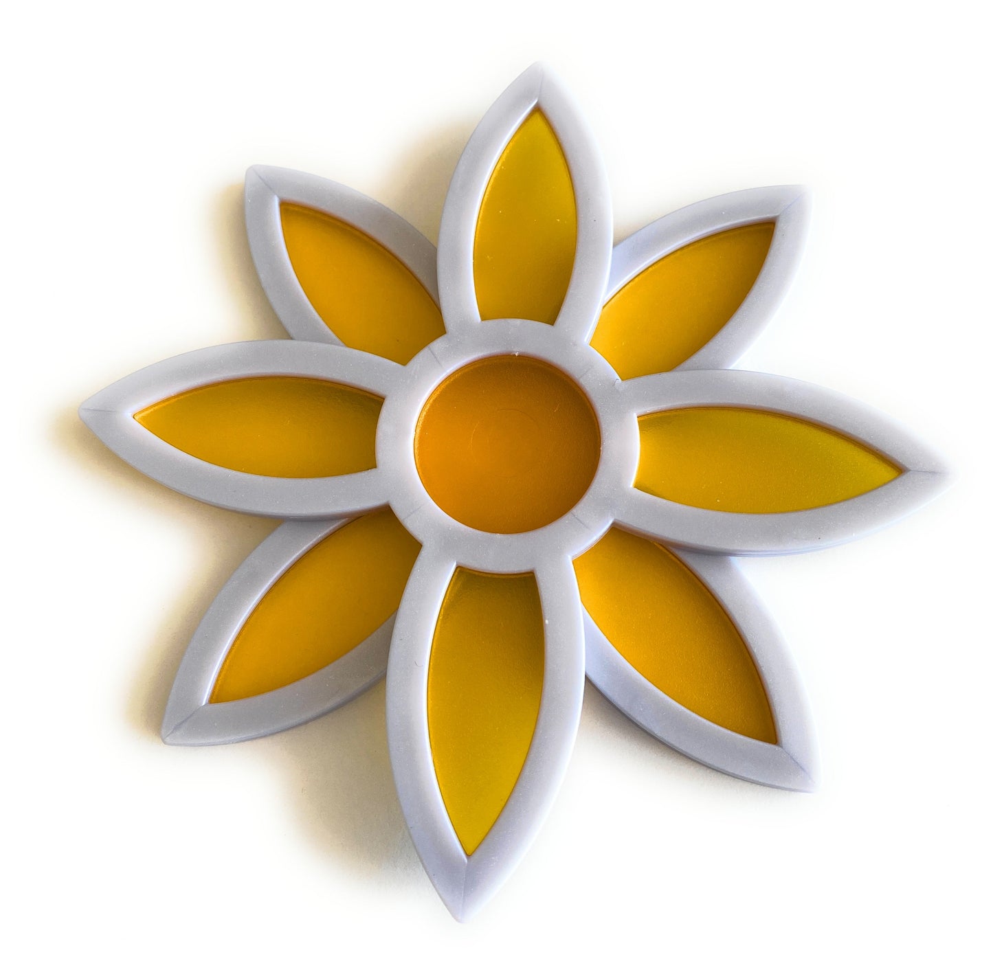 Pretty Panels - 8 Leaf Rotatable Design - No. 751